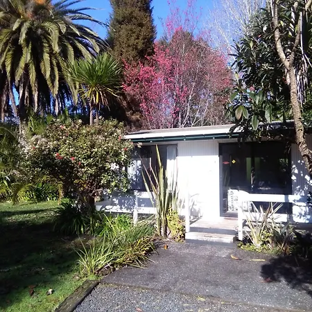 Colonial House Motel-3
