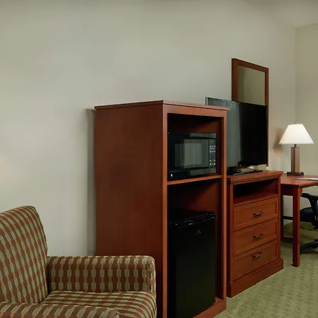 Hampton Inn And Suites Salem-3