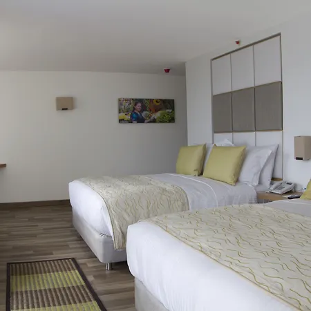 Hotel Cosmos Cali-3