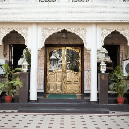 Nahargarh Haveli-Near Train Station Metro-2