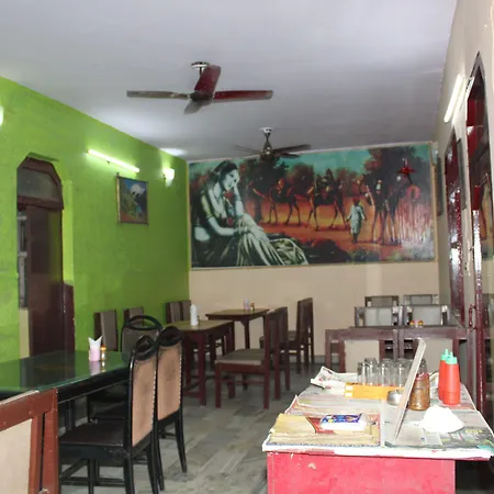 Hotel Raj Bed & Breakfast-3