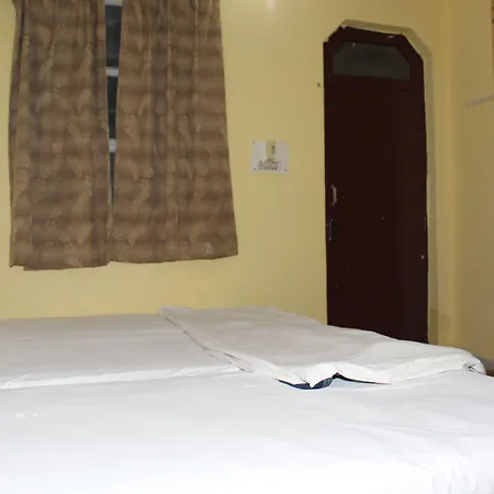 Hotel Raj Bed & Breakfast-2