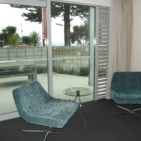 Navigate Seaside Hotel-2