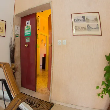B&B Gate 52-3