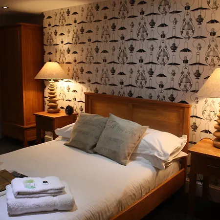 The Golden Fleece Inn-3