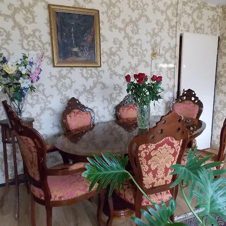 Weena House-3