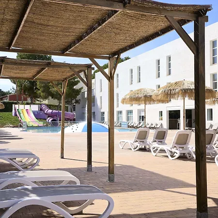 Fergus Club Palmanova Park-2