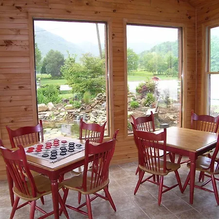 Jonathan Creek Inn-3