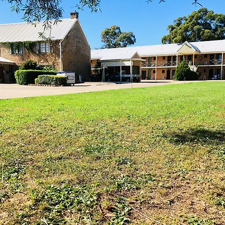 Campbelltown Colonial Motor Inn-3