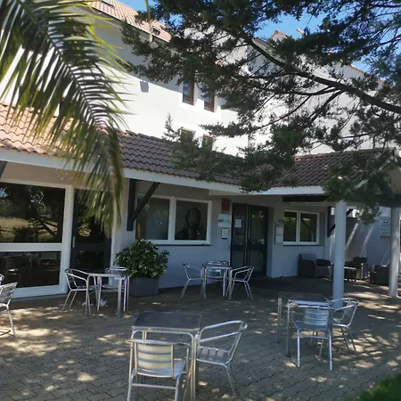 Brit Hotel Confort Pau Lons-2