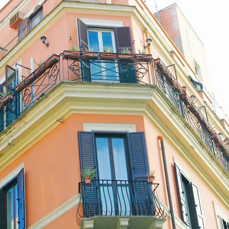 Golden Rooms Piazza Di Spagna-3