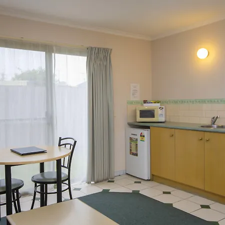 Rose Garden Motel-3