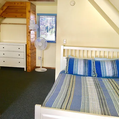Driftwood Inn-2