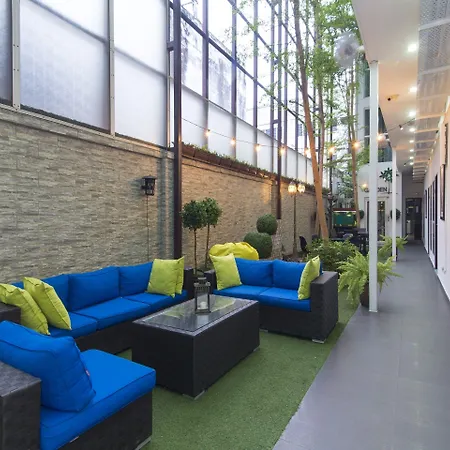 V Garden Hotel-2