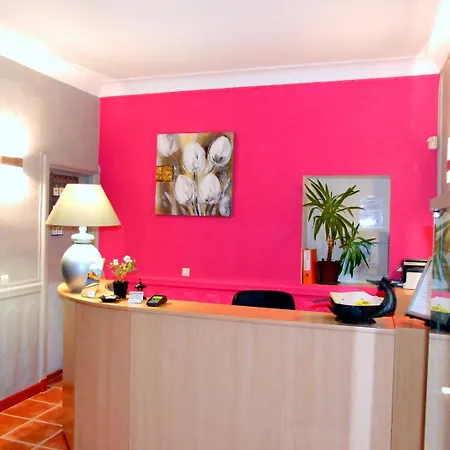Logis Hotel L'Occitan 2 étoiles-2