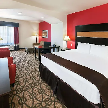 La Quinta By Wyndham Pearsall-3