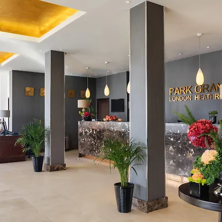 Park Grand Heathrow-3
