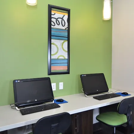 Quality Inn & Suites Kenedy - Karnes City-3