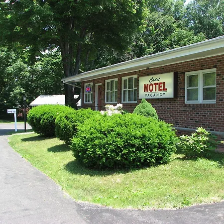 Cadet Motel-2