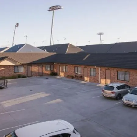 Arena Court Motel-2