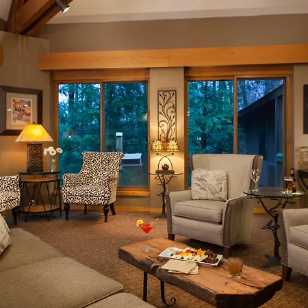 The Inn At Honey Run Millersburg-2
