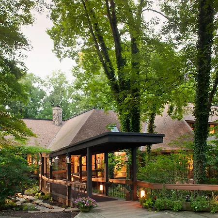 The Inn At Honey Run Millersburg-2