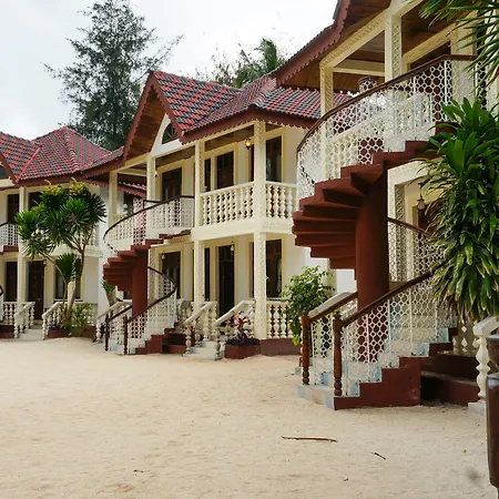 Smiles Beach Hotel-2