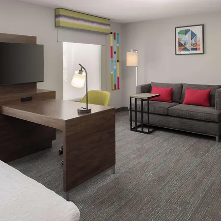 Hampton Inn And Suites Seattle - Airport / 28Th Avenue-2