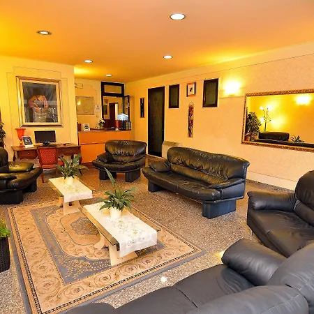 Hotel Amba Alagi-3