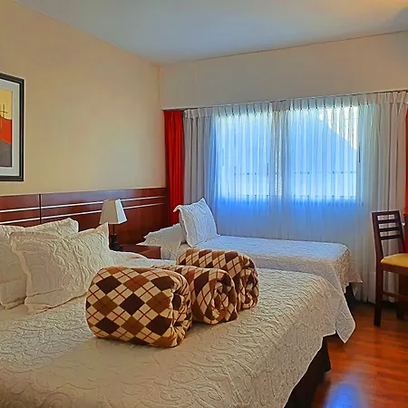 Hotel America-3