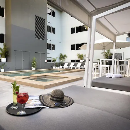 Grand Hotel And Apartments Townsville-2