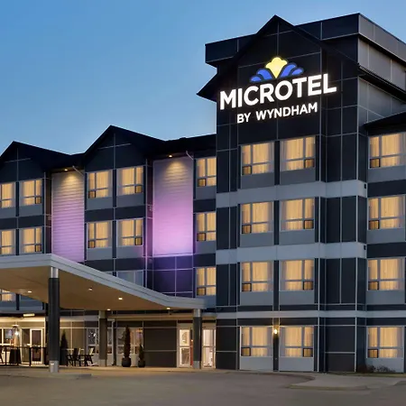 Microtel Inn & Suites By Wyndham Estevan-3