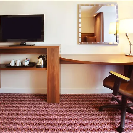 Hampton By Hilton Birmingham Broad Street-3