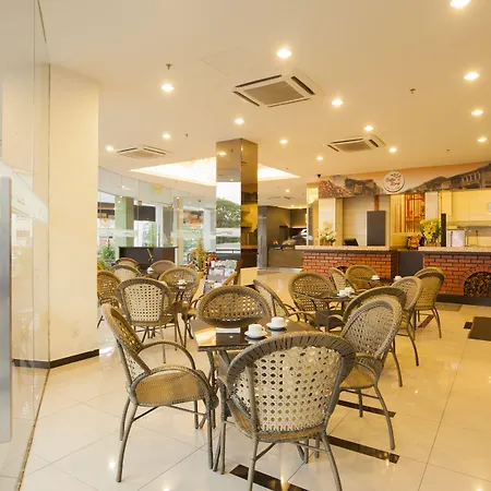 Leo Express Hotel-3