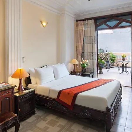Lucky Hotel-3