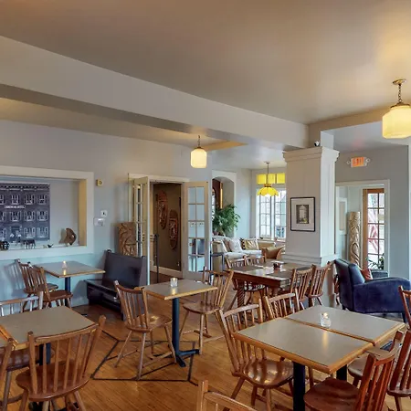 The 1850 House Inn & Tavern-3