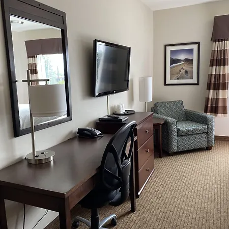 Ramada By Wyndham Creston-3