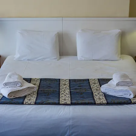 Yelf'S Hotel-3