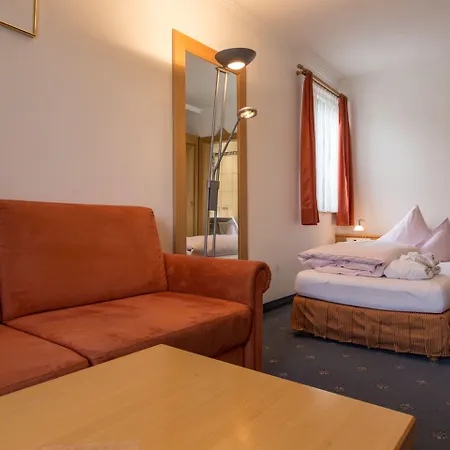 Hotel Solstein-3