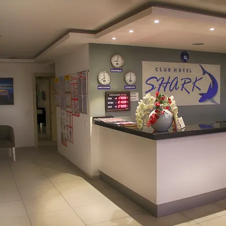 Club Shark Hotel-3