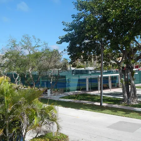 Breakaway Inn Guest House-2