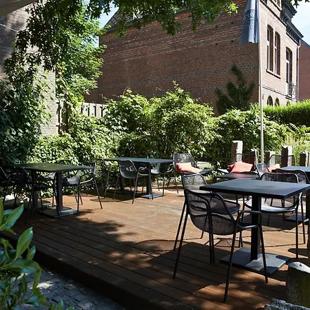 Corbie Mol-2