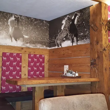 Hotel Forsthof-3