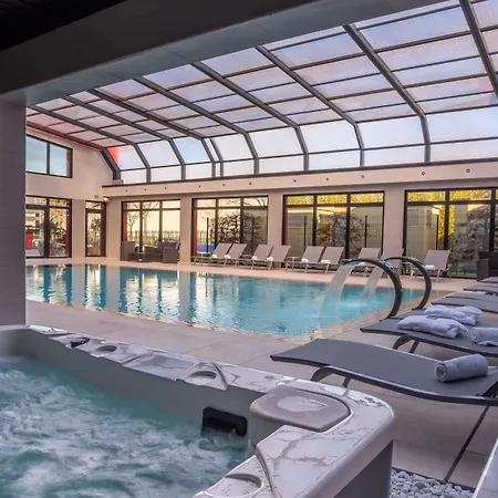 Kyriad Prestige Lyon Est - Saint Priest Eurexpo Hotel And Spa-2