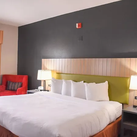Country Inn & Suites By Radisson Bloomington-Normal West, Il-3