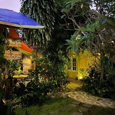 Viavia Guesthouse-2