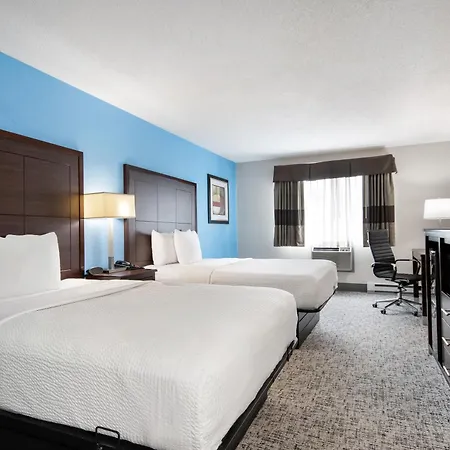 Baymont By Wyndham Marinette-2