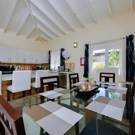 Boutique Hotel Swiss Paradise Aruba Villas And Suites-3