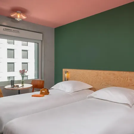 Eklo Hotels Bordeaux Centre Bastide-2