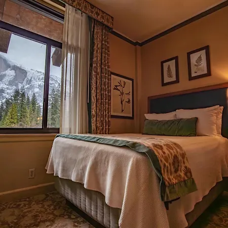The Ahwahnee-2